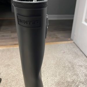 NEVER WORN hunter tall black boots